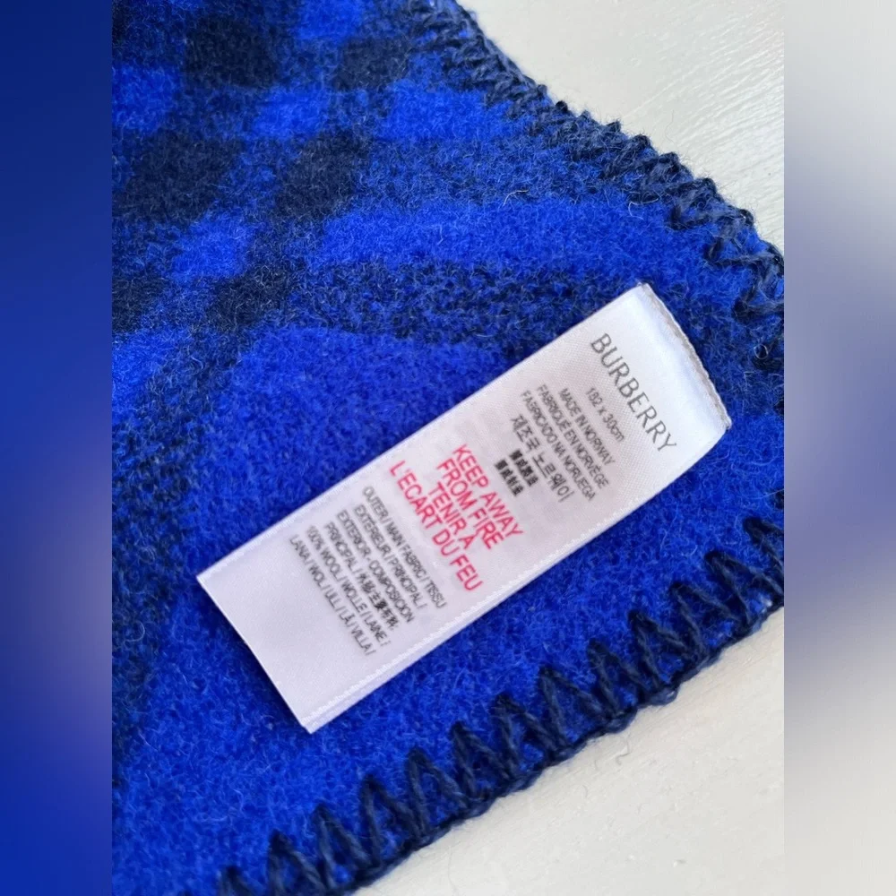 BURBERRY- Equestrian Knight Design Patch Check Wool Scarf - Picture 7 of 10